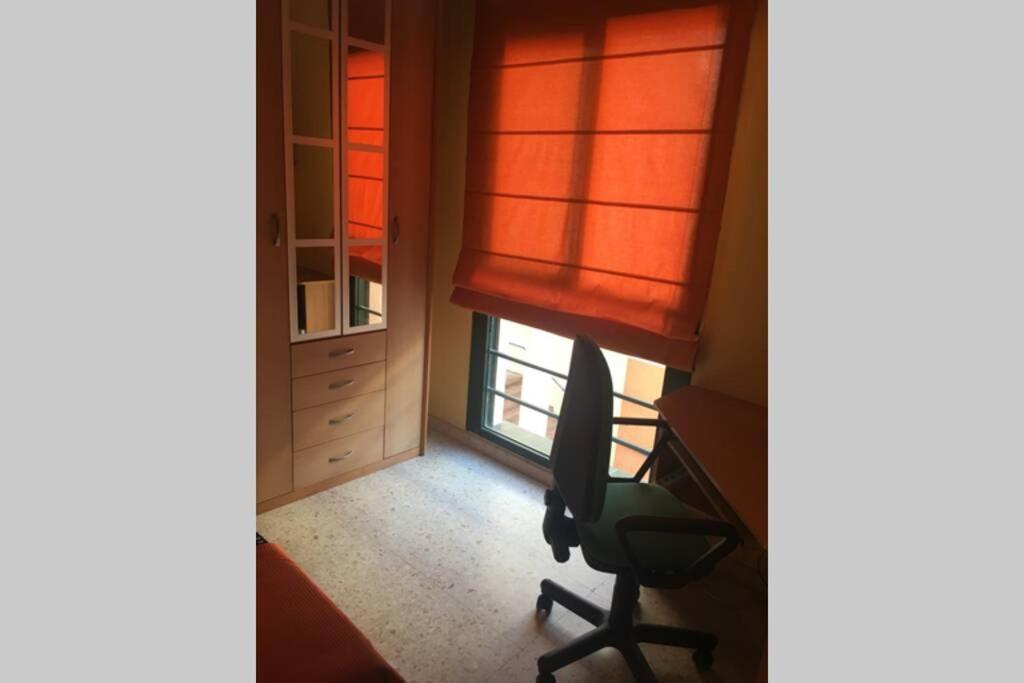 Confortable-Tranquilo Apartamento Junto Al Centro Málaga Kültér fotó