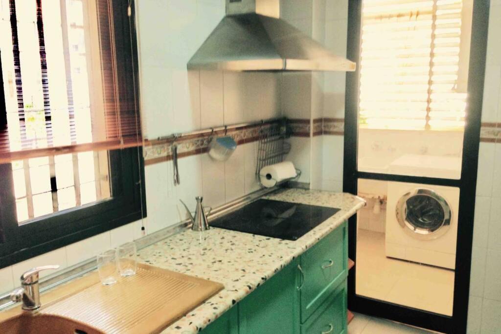 Confortable-Tranquilo Apartamento Junto Al Centro Málaga Kültér fotó